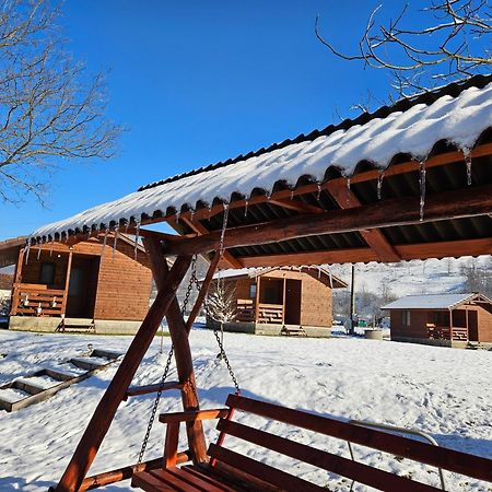 Casute Zavoi Bulz Villa Exteriör bild