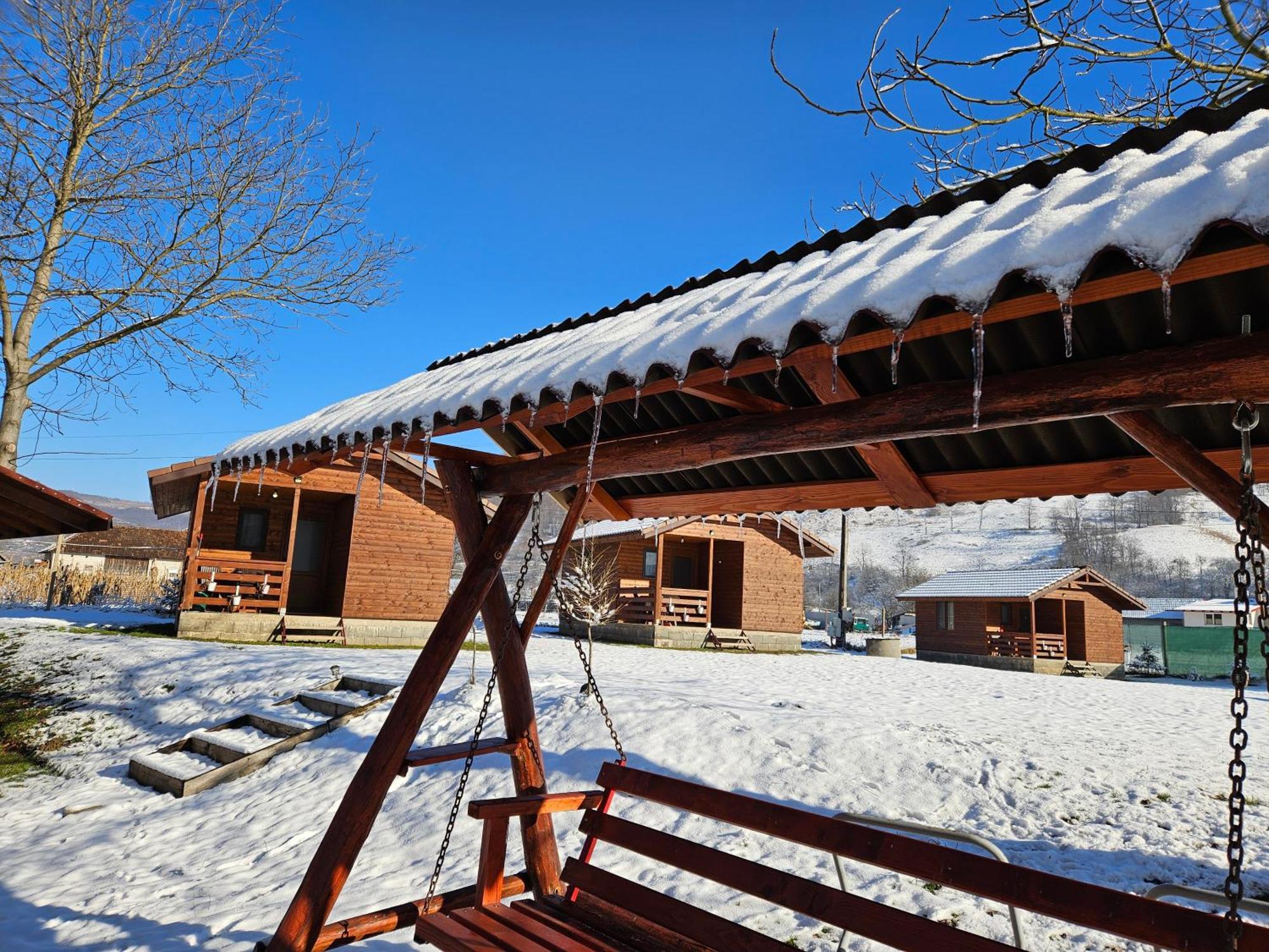 Casute Zavoi Bulz Villa Exteriör bild