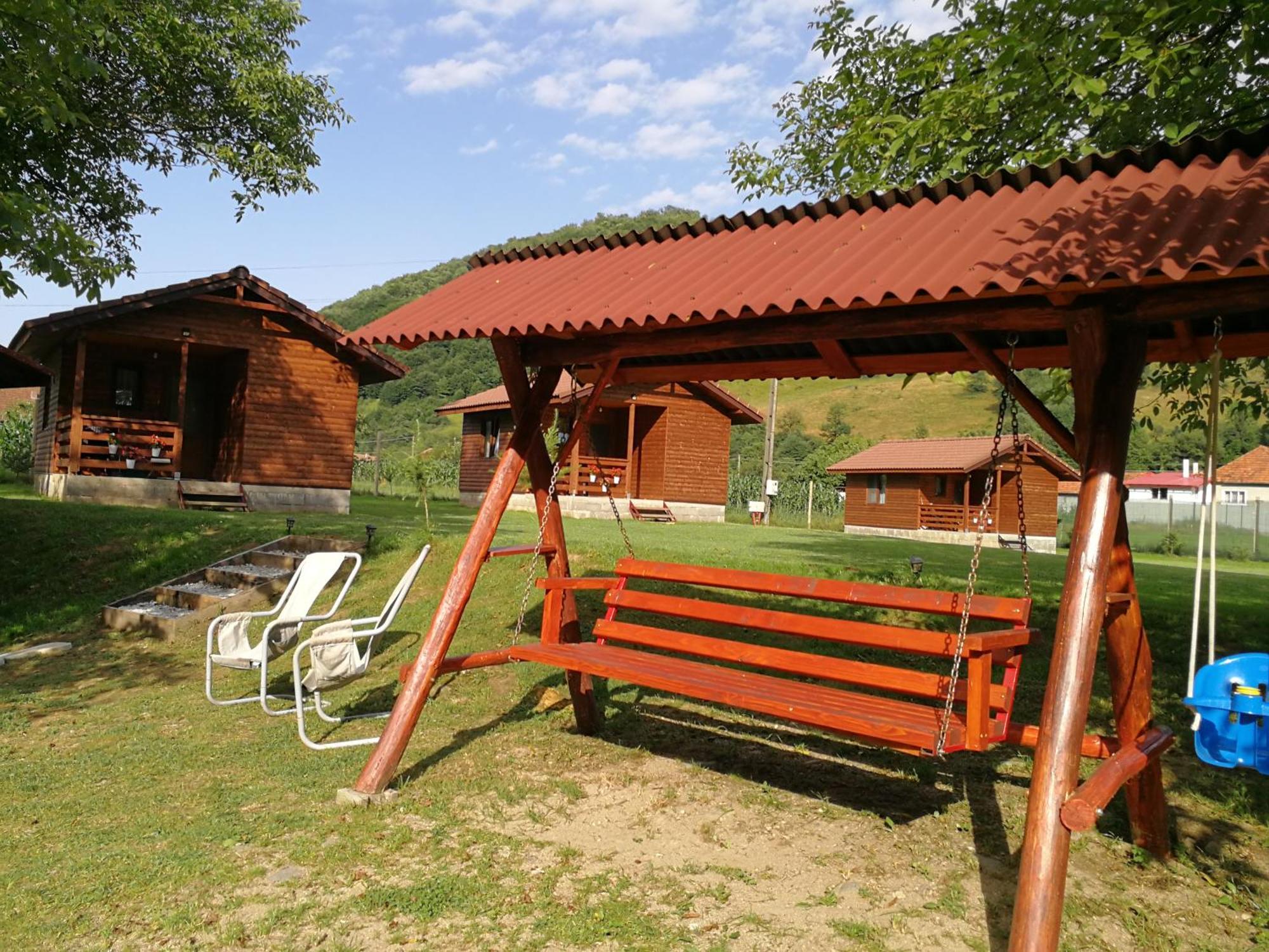 Casute Zavoi Bulz Villa Exteriör bild